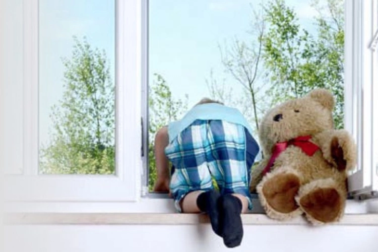 Types of window guard / stopper